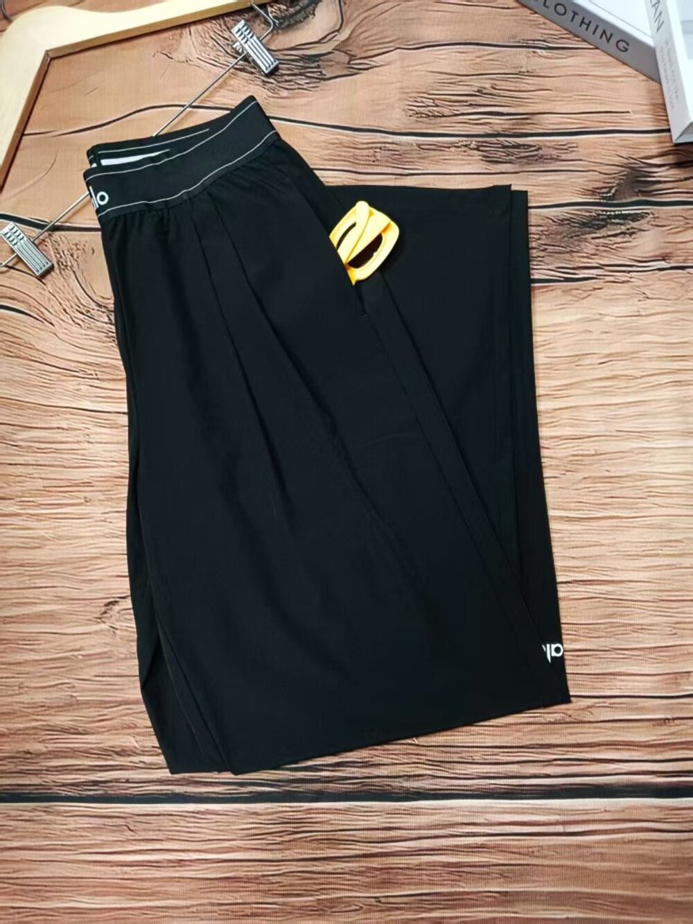 ALO Yoga Suit Up Trouser🖤Black Women’s Wide Leg 30” Inseam😍Versatile Everyday - Picture 3 of 8